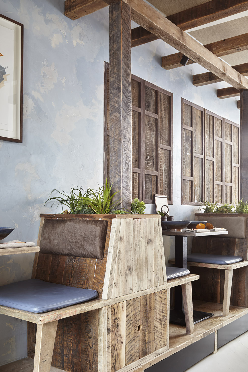 Mam_restaurant_bar_interior_design_branding_london_nottinghill_booth_seating_bespoke_wooden_vietnamese